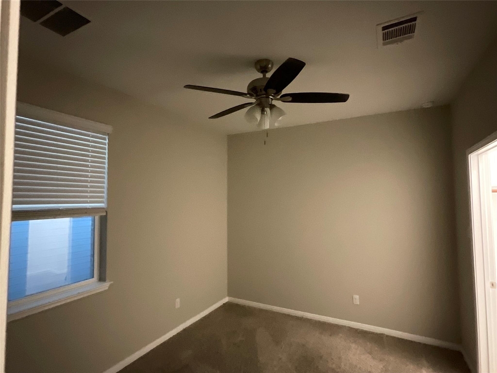 142 Jubilee Dr - Photo 13