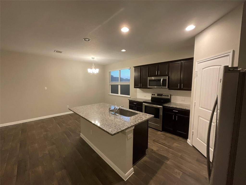 142 Jubilee Dr - Photo 6