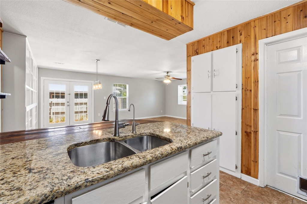 7000 Shannon Dr - Photo 17