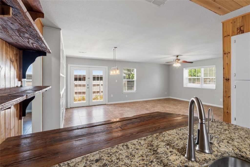 7000 Shannon Dr - Photo 18