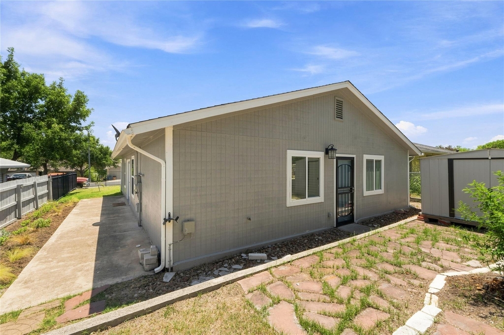 7000 Shannon Dr - Photo 33