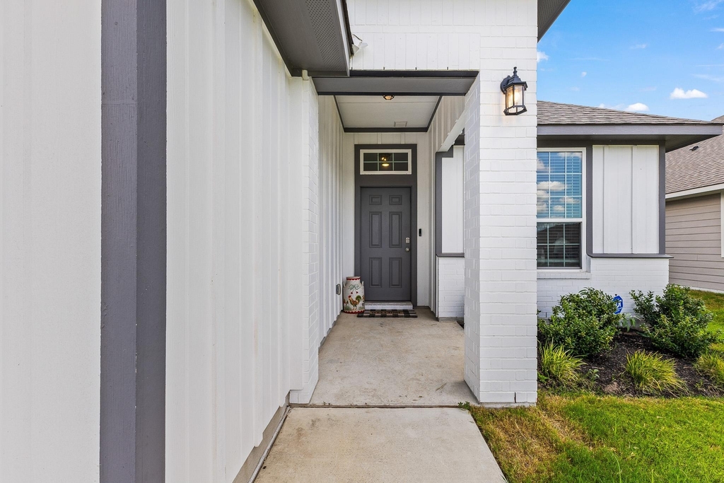 242 Boatright Blvd - Photo 1