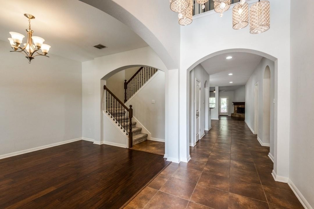 628 Bottle Brush Dr - Photo 1