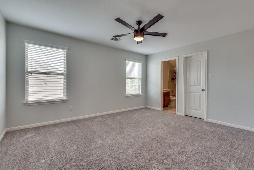 628 Bottle Brush Dr - Photo 13