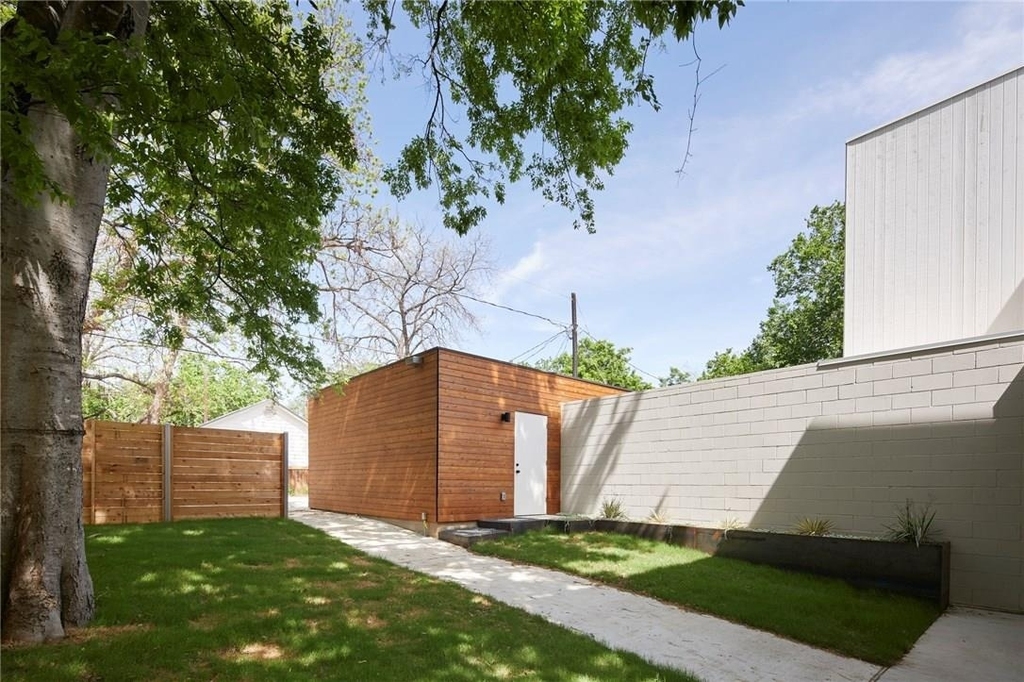 2016 Jesse E Segovia St - Photo 7