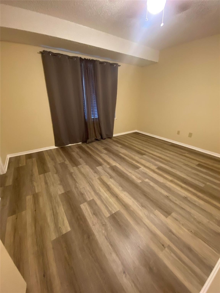 1806 Sierra Dr - Photo 8