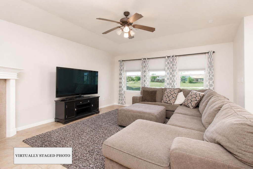 4193 Fairmeadow Dr - Photo 1