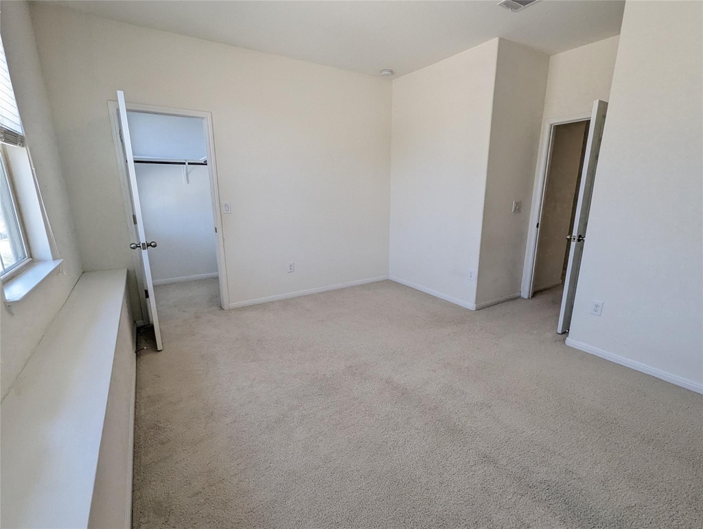 3240 E Whitestone Blvd - Photo 30
