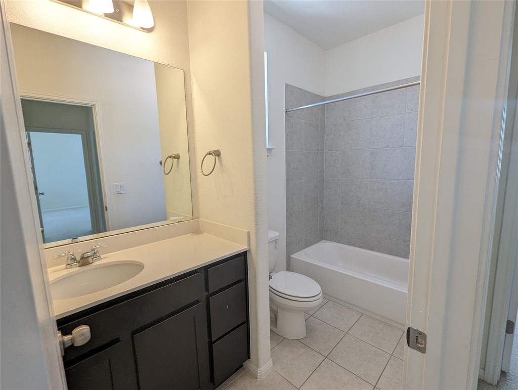 3240 E Whitestone Blvd - Photo 24