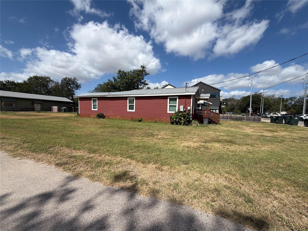 1209 Pine St - Photo 15