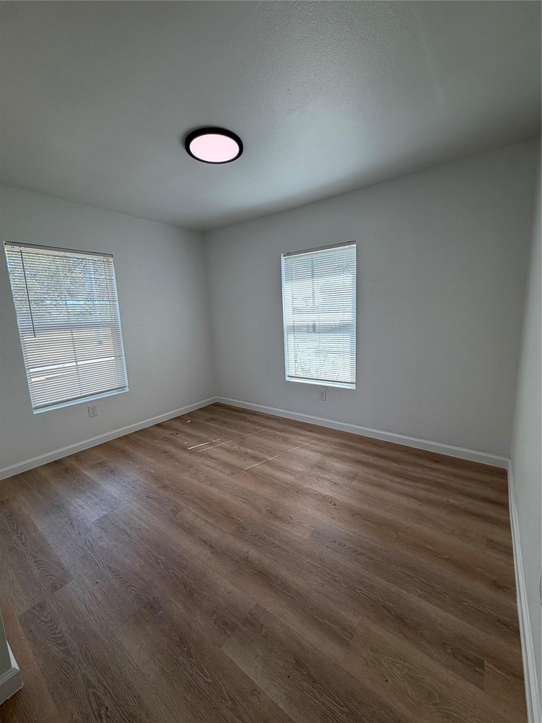 1209 Pine St - Photo 4