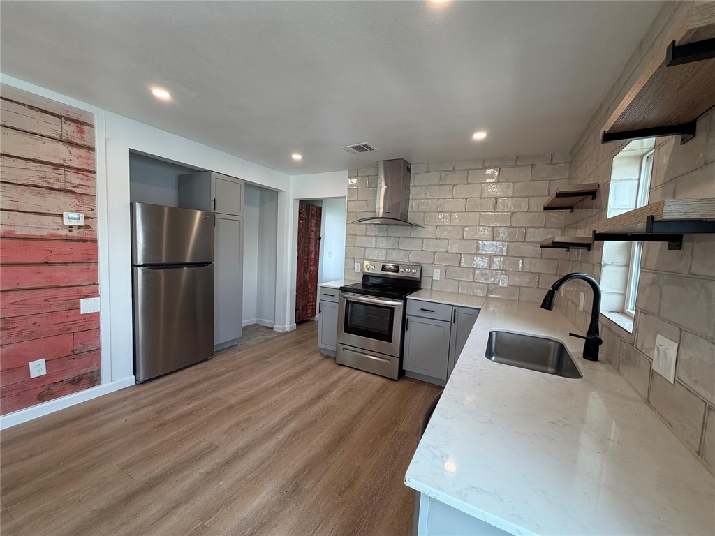 1209 Pine St - Photo 6