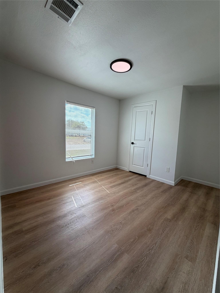 1209 Pine St - Photo 8