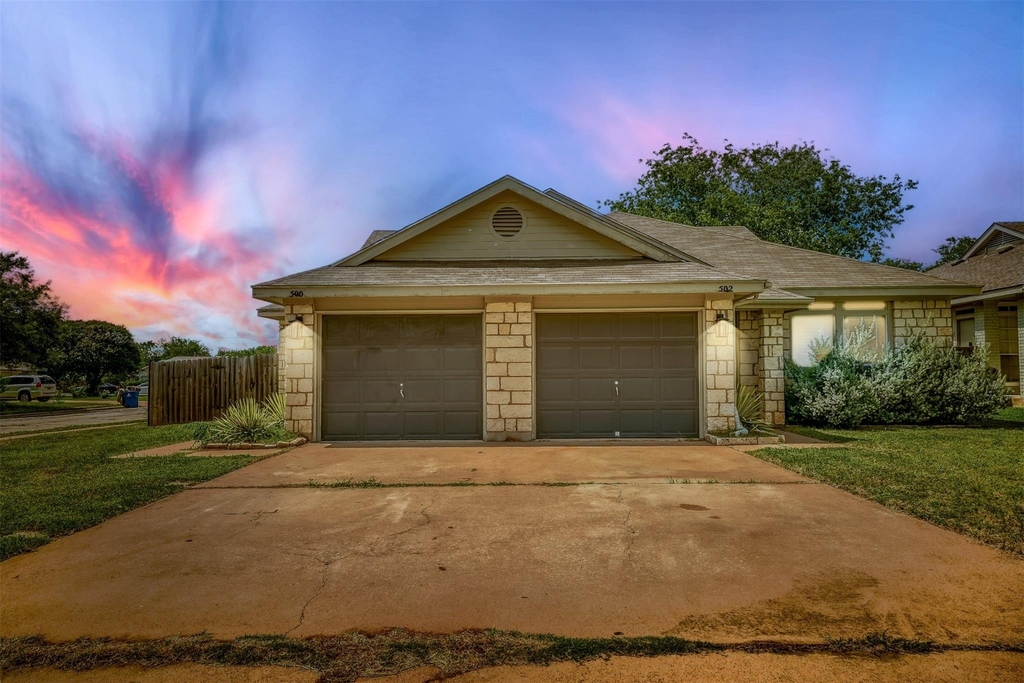 500 Gregory Ct - Photo 16