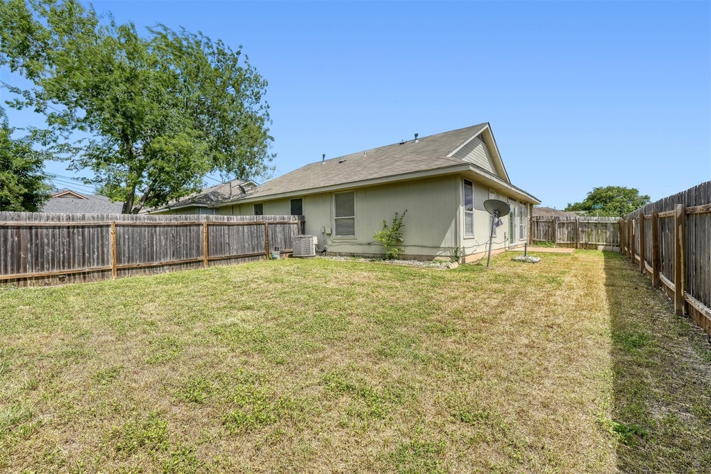 500 Gregory Ct - Photo 15