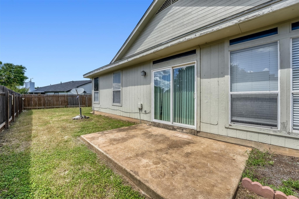500 Gregory Ct - Photo 13