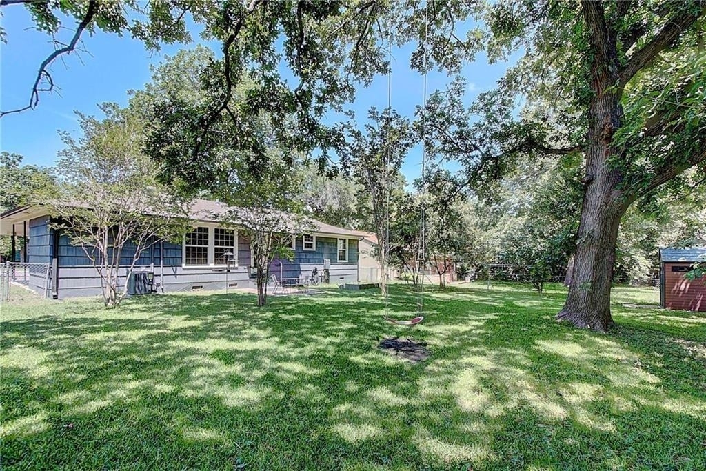 1803 Romeria Dr - Photo 30