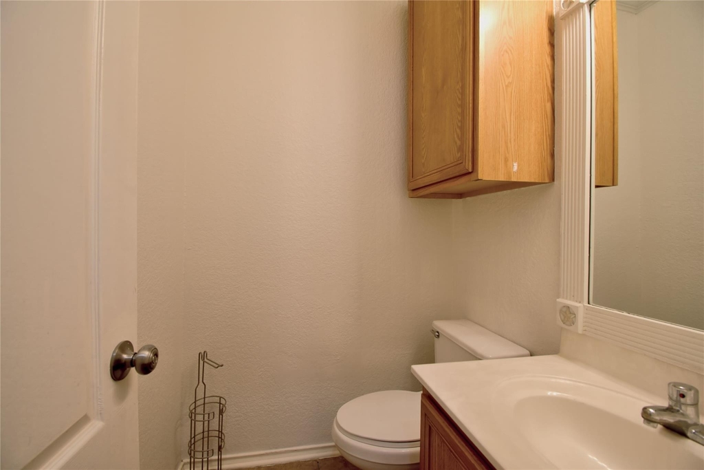 711 Abundance Ln - Photo 10