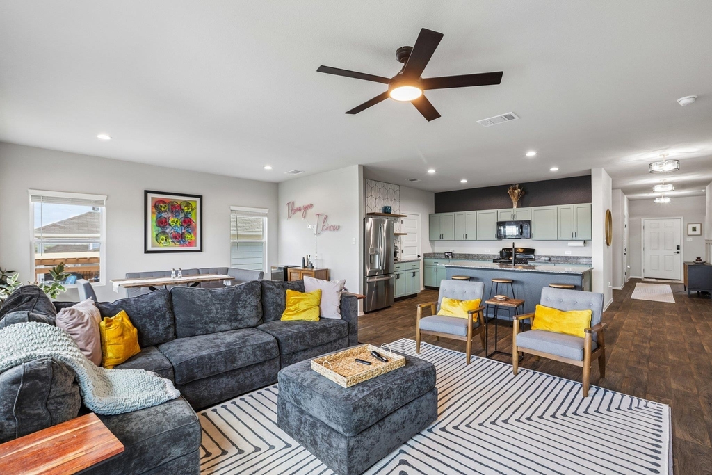 11604 Comano Dr - Photo 10