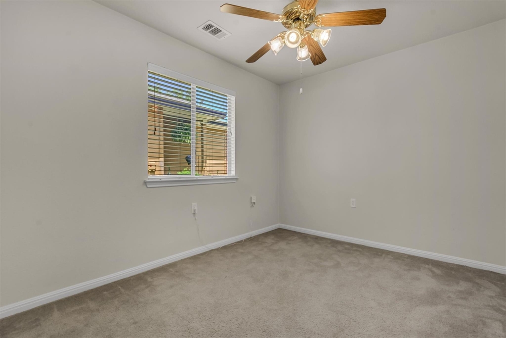 5605 Bentsen Ln - Photo 13