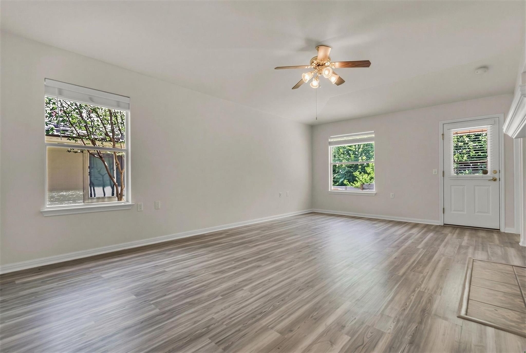 5605 Bentsen Ln - Photo 7