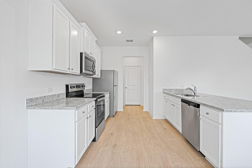 14509 Wahlbergs Way - Photo 3