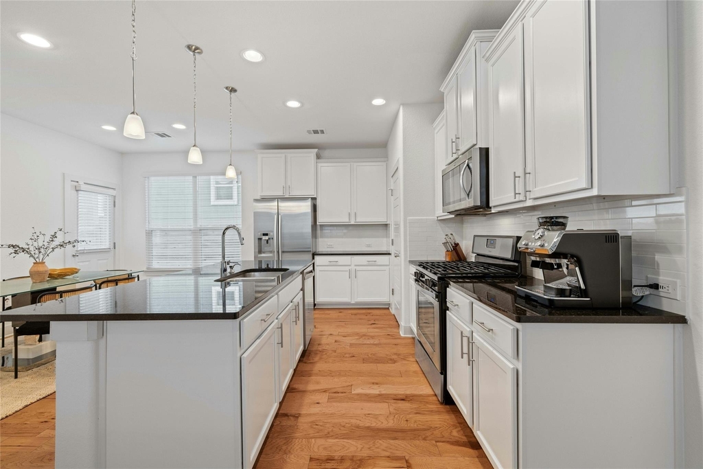 2313 Capulet St - Photo 11