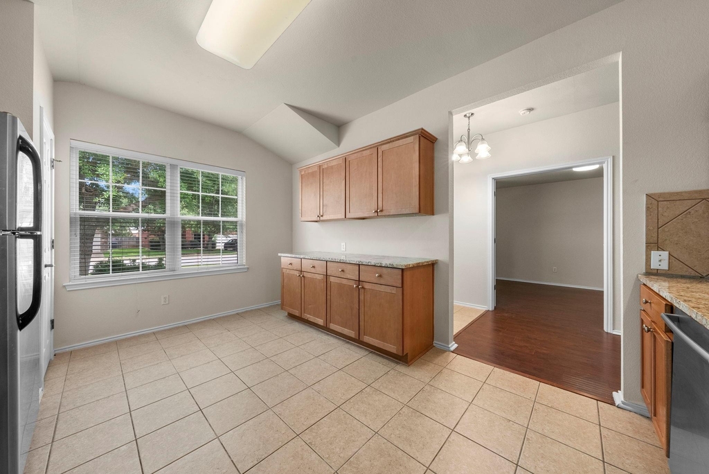 9424 Castle Pines Dr - Photo 8