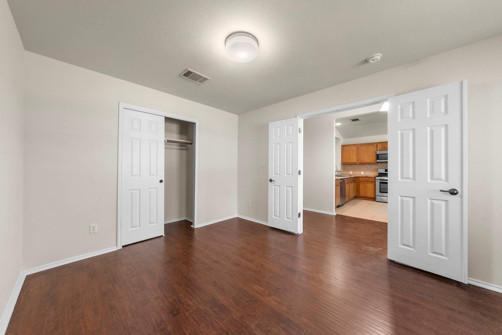 9424 Castle Pines Dr - Photo 5