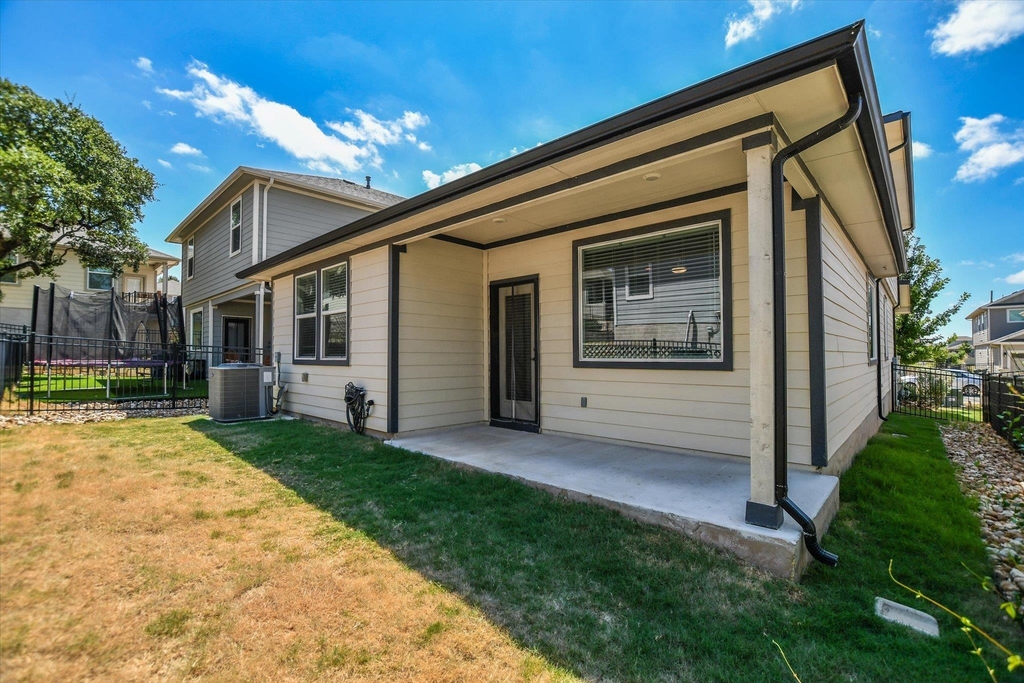 204 Merrick Rd - Photo 29
