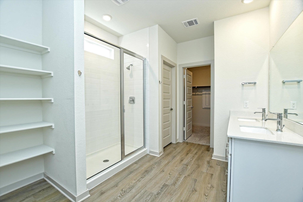 204 Merrick Rd - Photo 18