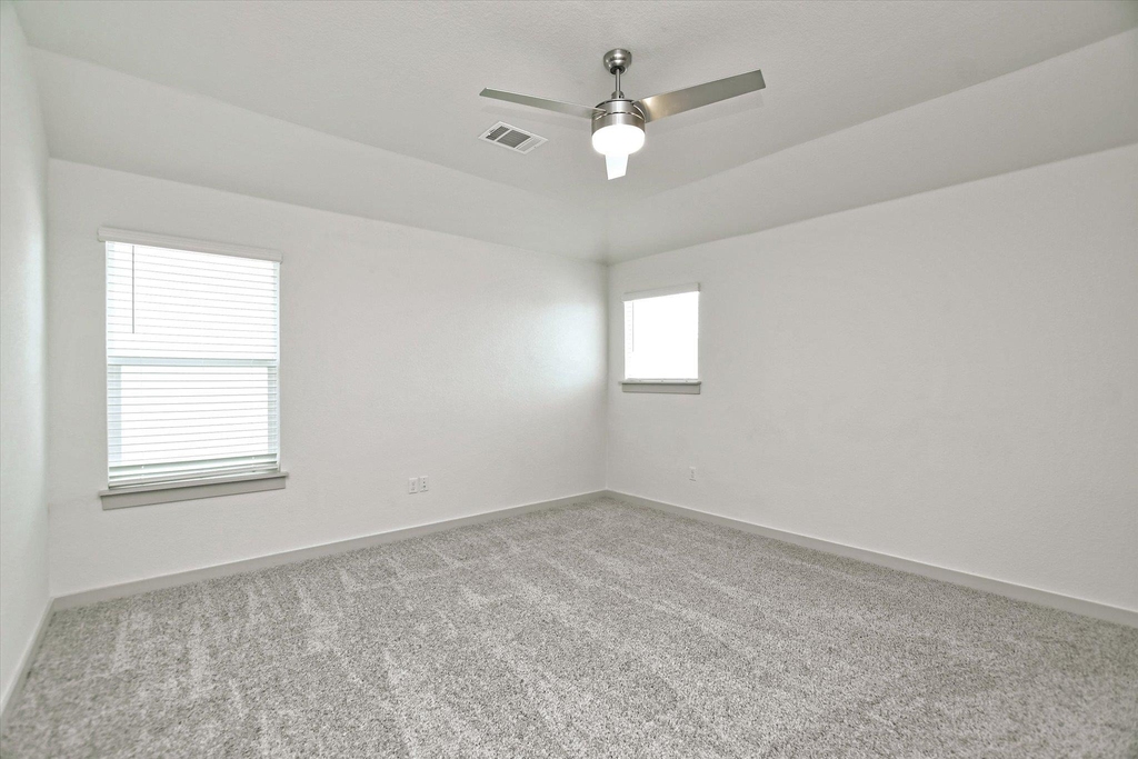 204 Merrick Rd - Photo 22