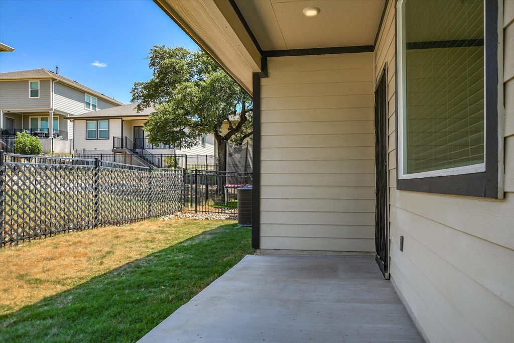 204 Merrick Rd - Photo 28