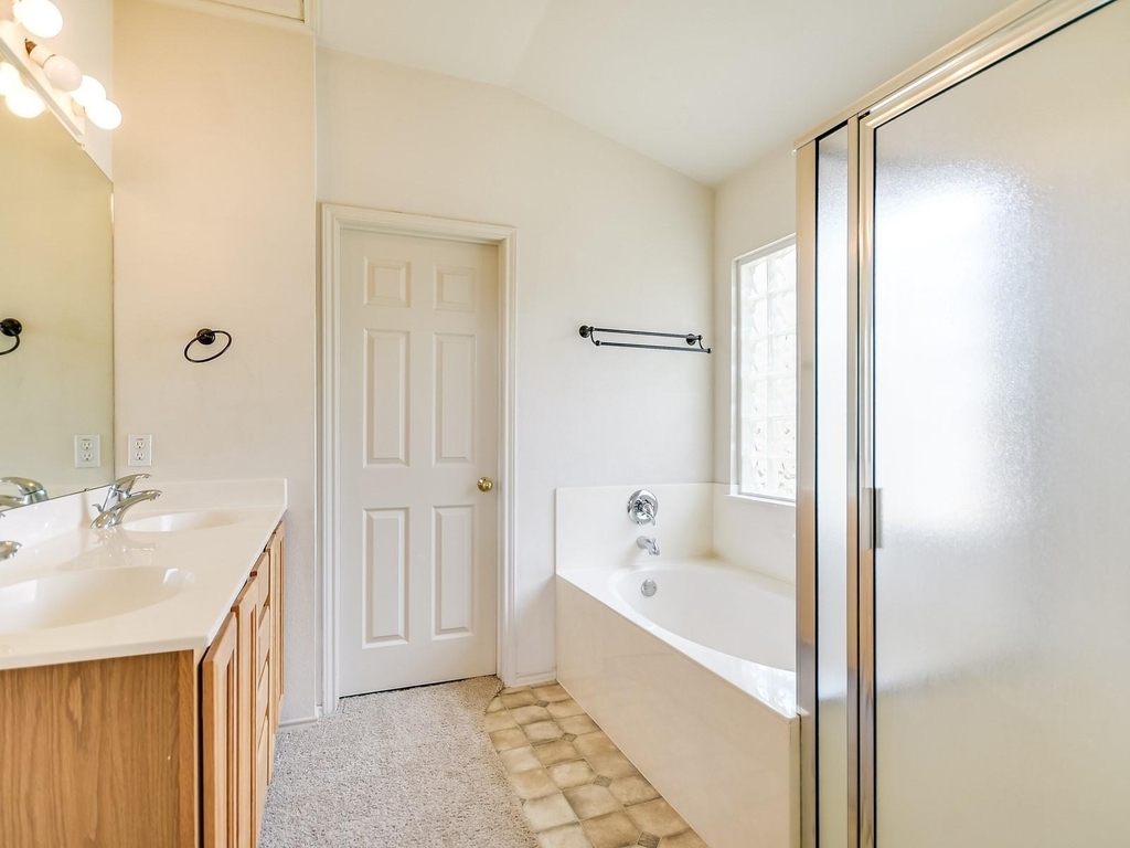 14440 Lilley Brook Cv - Photo 12