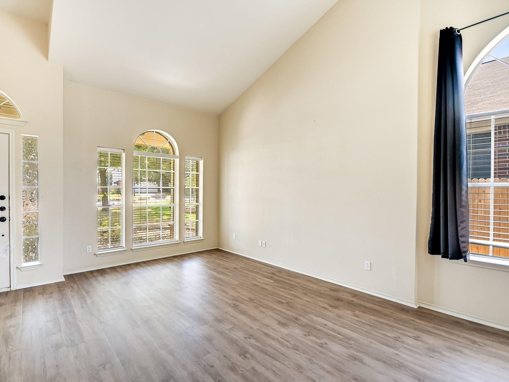 14440 Lilley Brook Cv - Photo 4