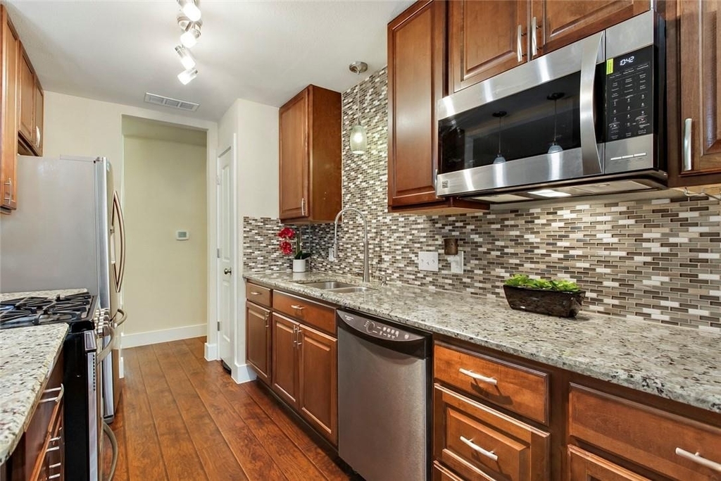 6101 Harwin Ln - Photo 5