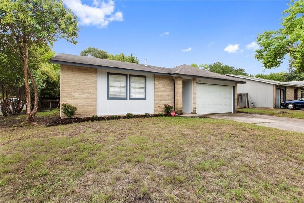 6101 Harwin Ln - Photo 0