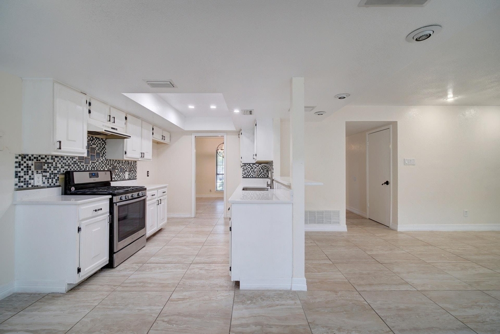 10509 Doering Ln - Photo 7