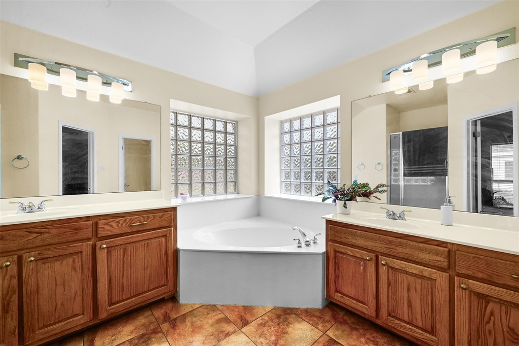 6006 Barletta Dr - Photo 16