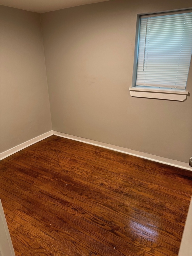 2839 N Southport Avenue - Photo 6