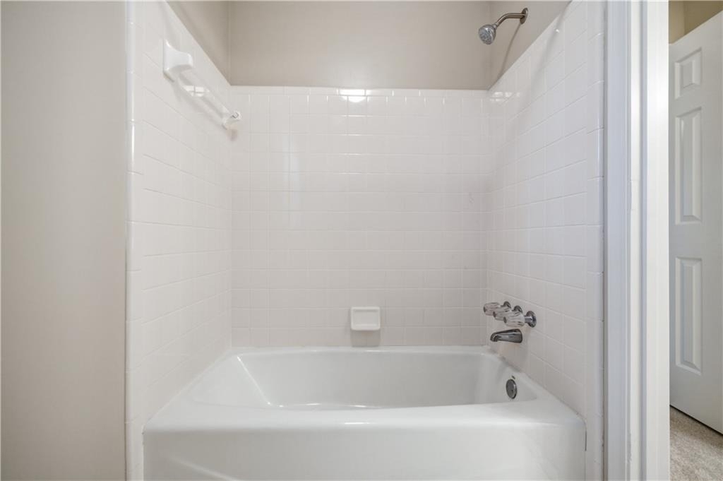 5525 Hampstead Way - Photo 30