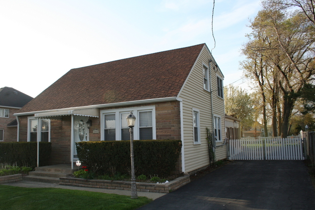 1000 E Touhy Avenue - Photo 0