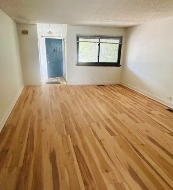 1744 De Forest Lane - Photo 4