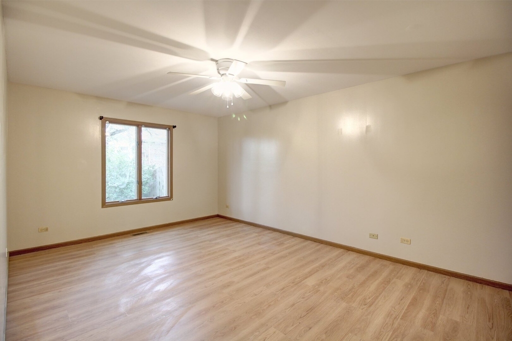 1324 Post Oak Court - Photo 3
