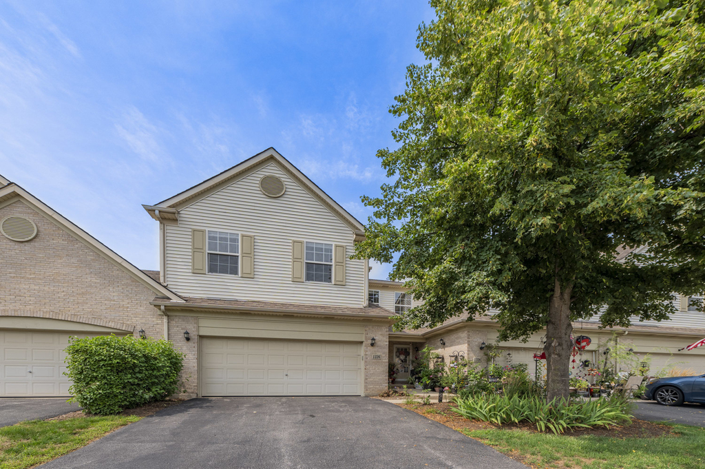 1226 Bradley Circle - Photo 0