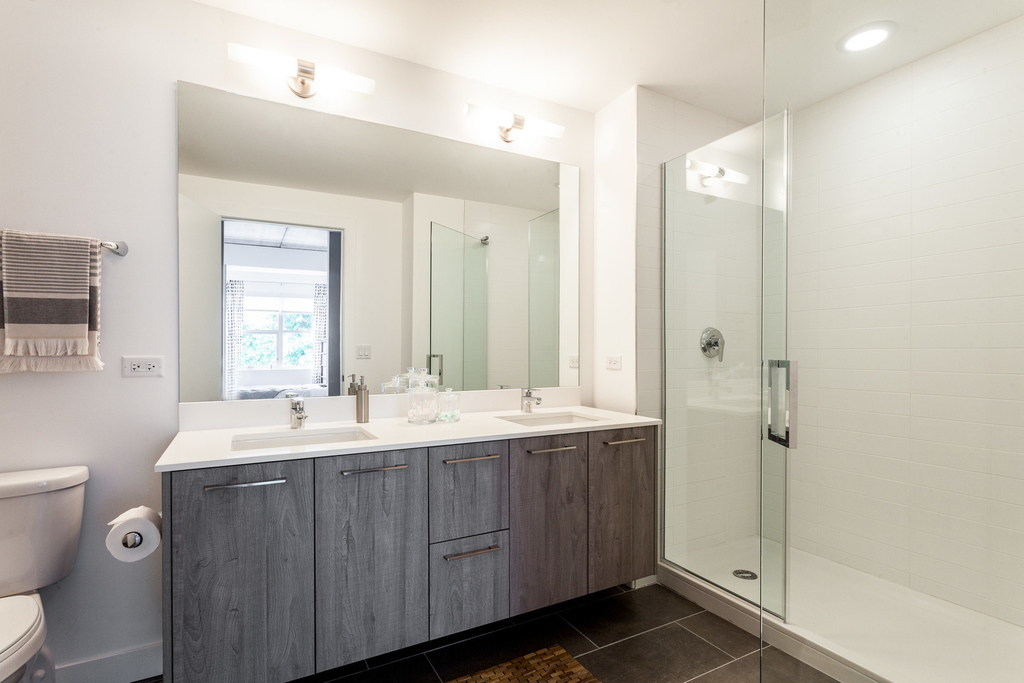 1590 Elmwood Avenue - Photo 3