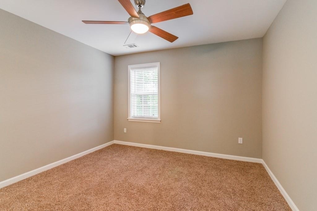 567 Ashburton Avenue - Photo 12