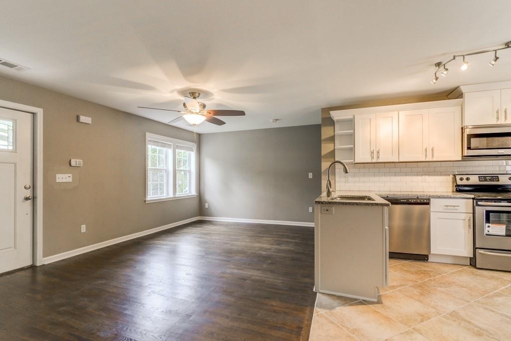 567 Ashburton Avenue - Photo 5
