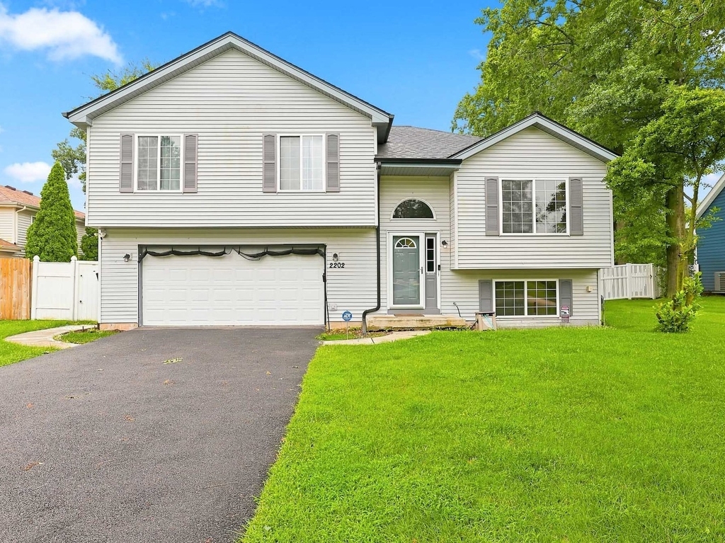 2202 Mulberry Road - Photo 0