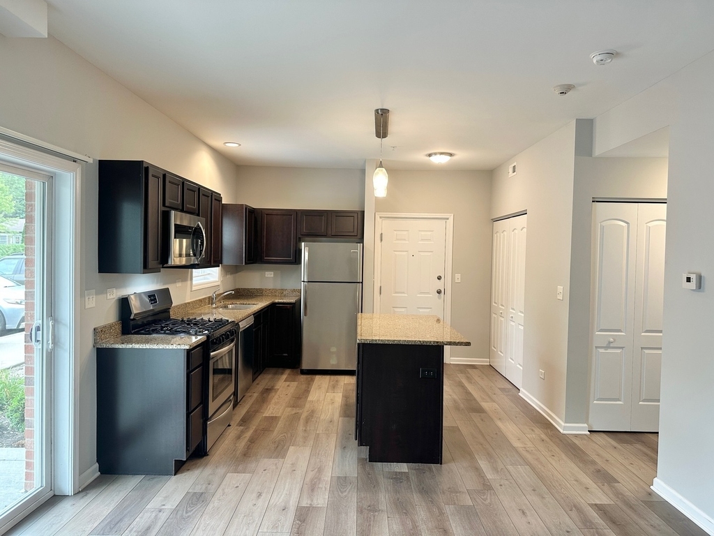 811 E Main Street - Photo 5